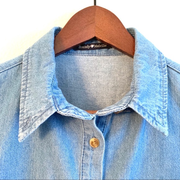 Brandy Melville Peyton Denim Cropped Button Up - Picture 2 of 7